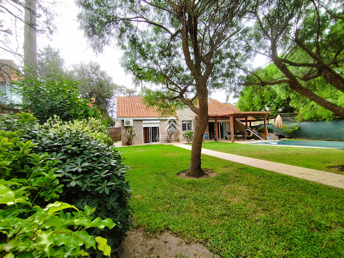 Casa ID.4388 - Venta casa 3 dormitorios en San Rafael Punta del Este