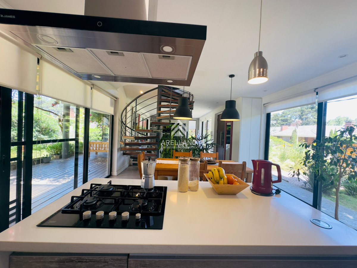 Casa ID.2803 - Alquiler de casa de 3 dormitorios con piscina en Punta del Este