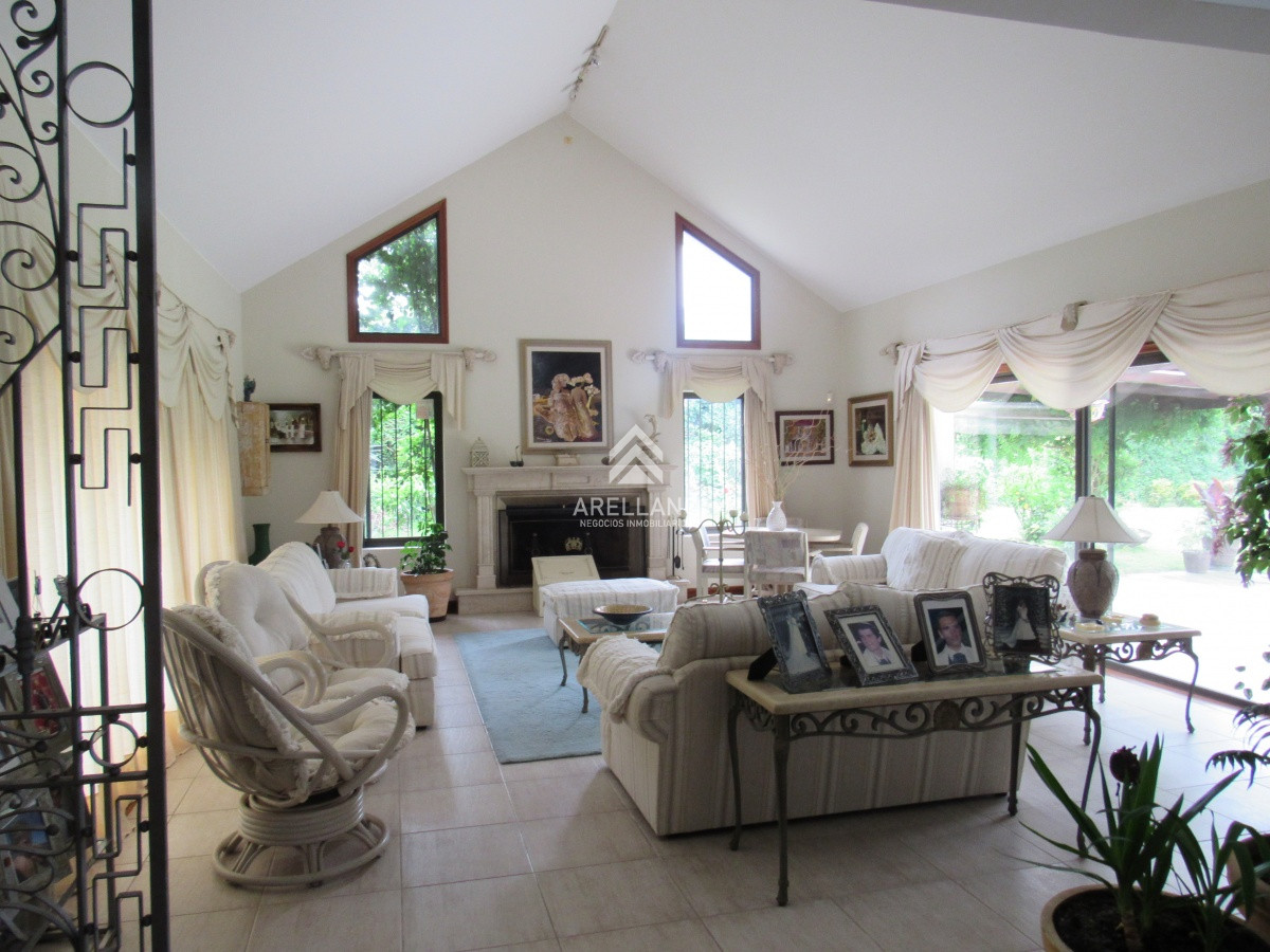 Casa ID.4119 - Casa en venta de 7 dormitorios en Punta del Este