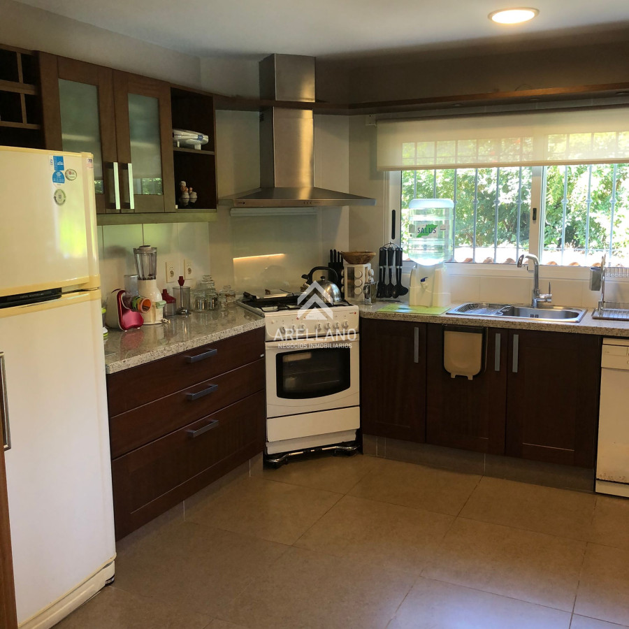 Casa ID.2409 - Alquiler casa 3 dormitorios en Punta del Este