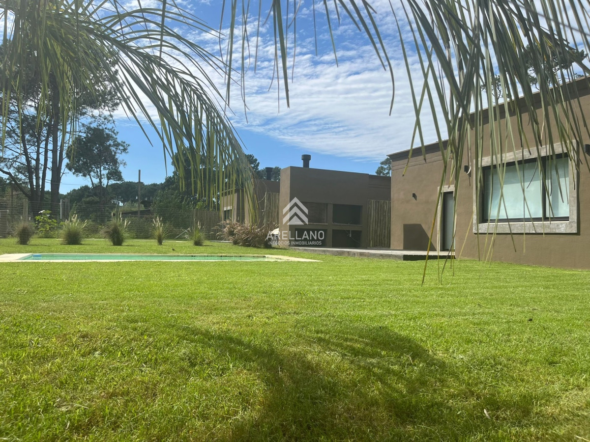 Casa ID.3944 - Venta casa 3 dormitorios 