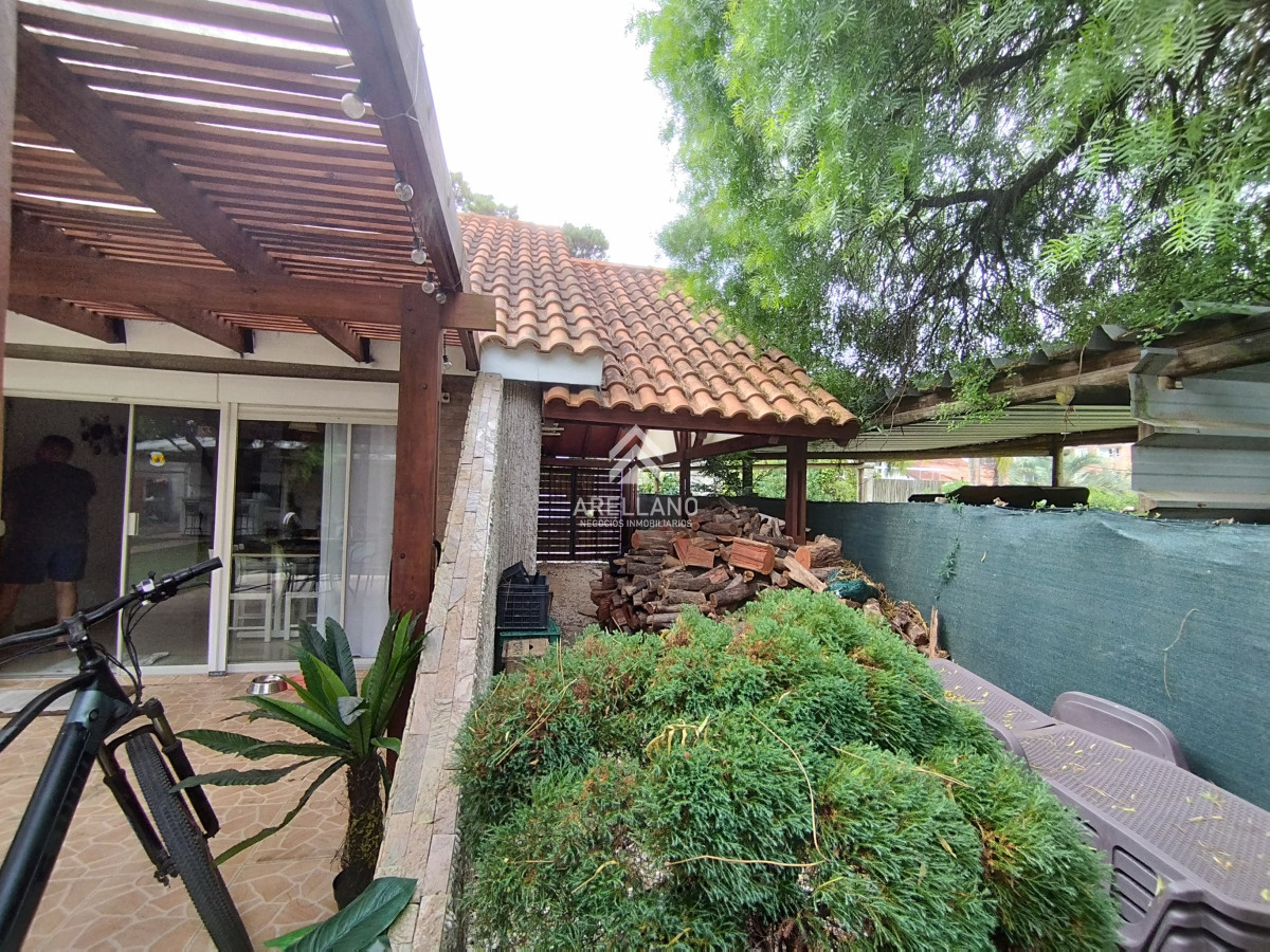 Casa ID.4388 - Venta casa 3 dormitorios en San Rafael Punta del Este
