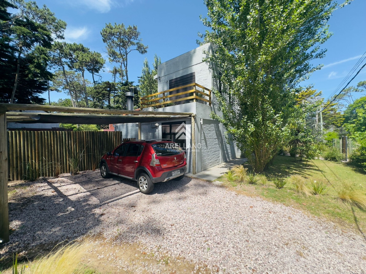 Casa ID.2803 - Alquiler de casa de 3 dormitorios con piscina en Punta del Este