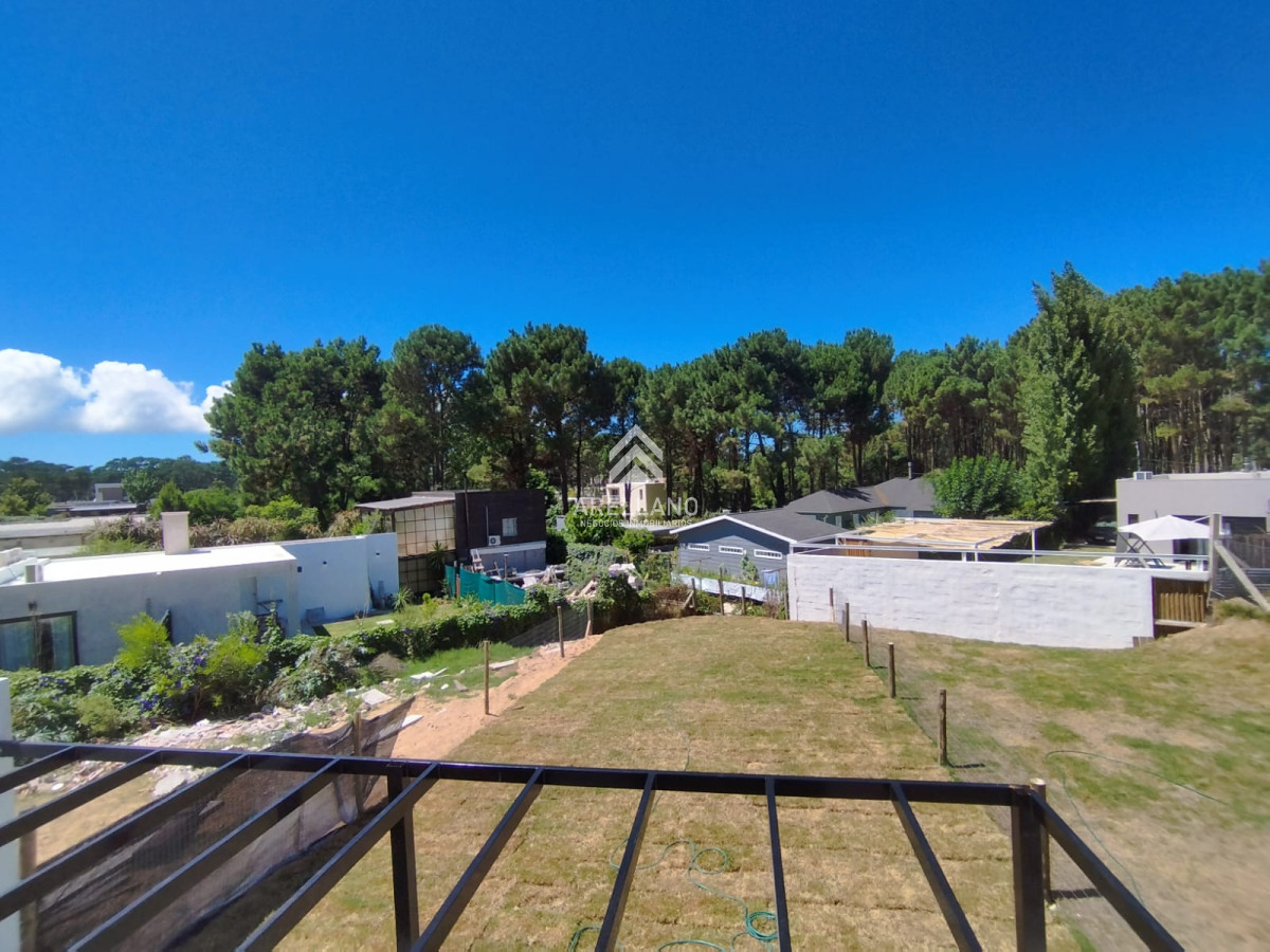 Casa ID.3957 - Oportunidad en construccion, casa de 3 dormitorios en Parque Burnett