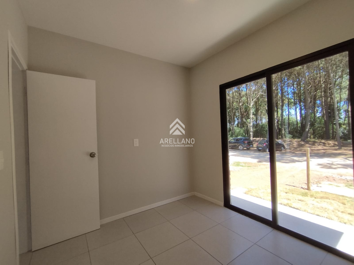 Casa ID.3957 - Oportunidad en construccion, casa de 3 dormitorios en Parque Burnett