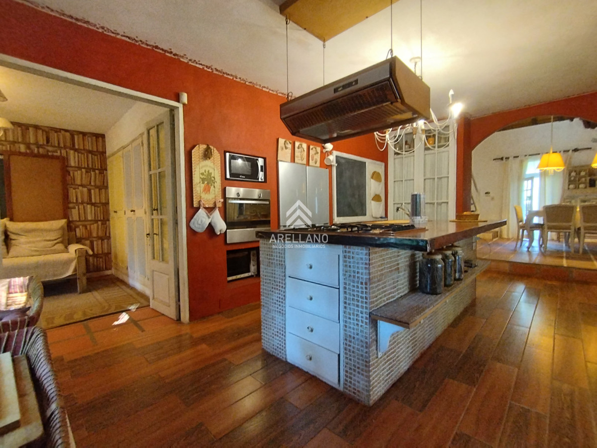 Casa ID.4479 - Venta casa 4 dormitorios 