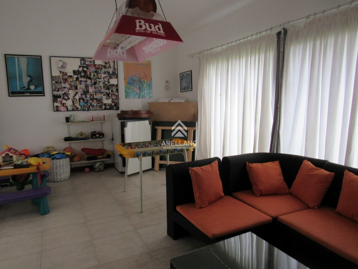 Casa ID.4119 - Casa en venta de 7 dormitorios en Punta del Este