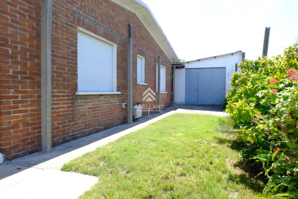Casa ID.2505 - Venta casa en  Maldonado, 2 dormitorios, 1 baño. 
