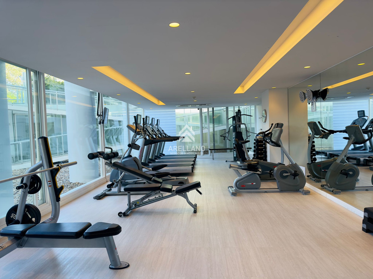 Apartamento ID.3260 - Penthouse en VENTA, 3 dormitorios en suite + Dependencia, vista 180°.