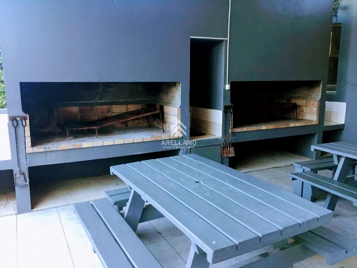 Apartamento ID.4149 - Venta Apartamento 2 dormitorios y dependencia de servicio 