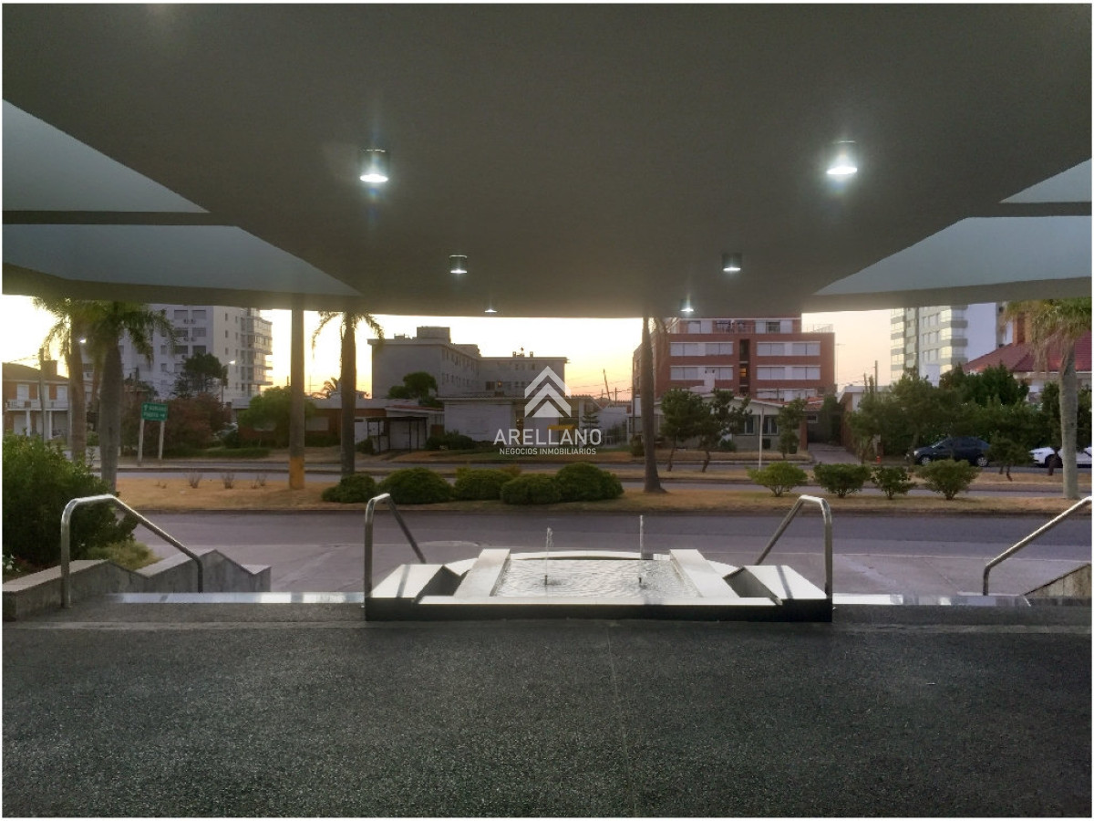 Apartamento ID.4511 - Venta apartamento 3 dormitorios Punta del Este