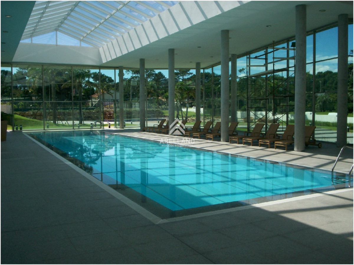 Apartamento ID.4105 - Alquiler de apartamento de 3 dormitorios +dep de servicio en Punta del Este