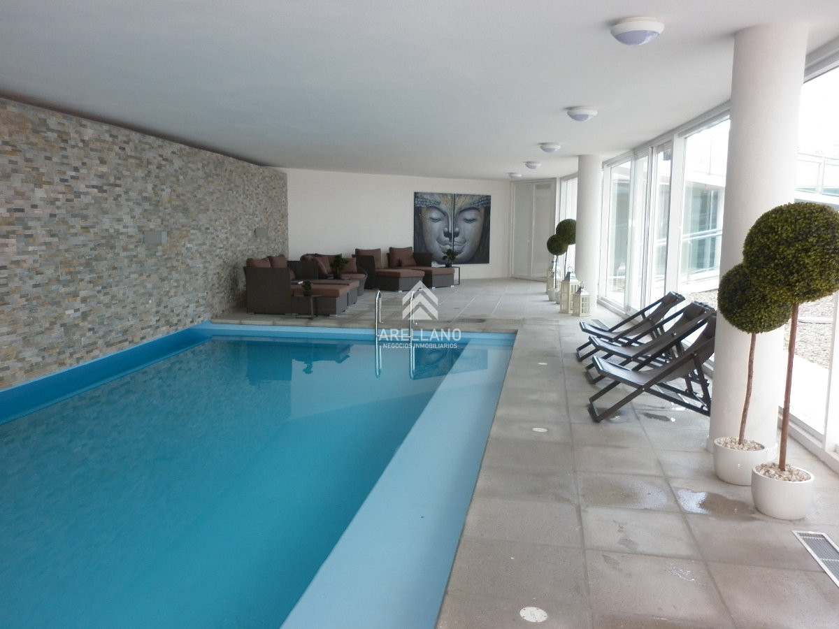 Apartamento ID.3260 - Penthouse en VENTA, 3 dormitorios en suite + Dependencia, vista 180°.