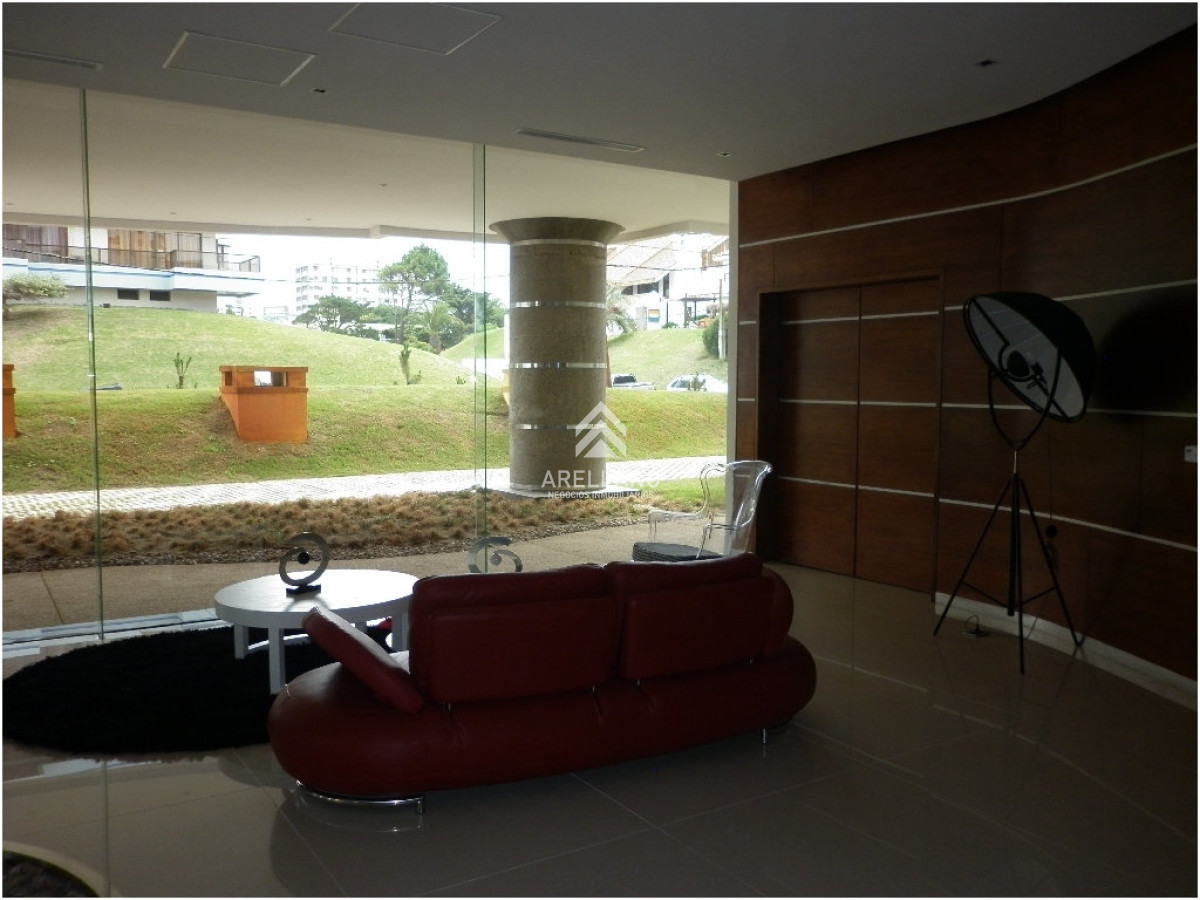 Apartamento ID.3886 - Venta apartamento 2 dormitorios con muy buena vista en parada 6 de la Brava