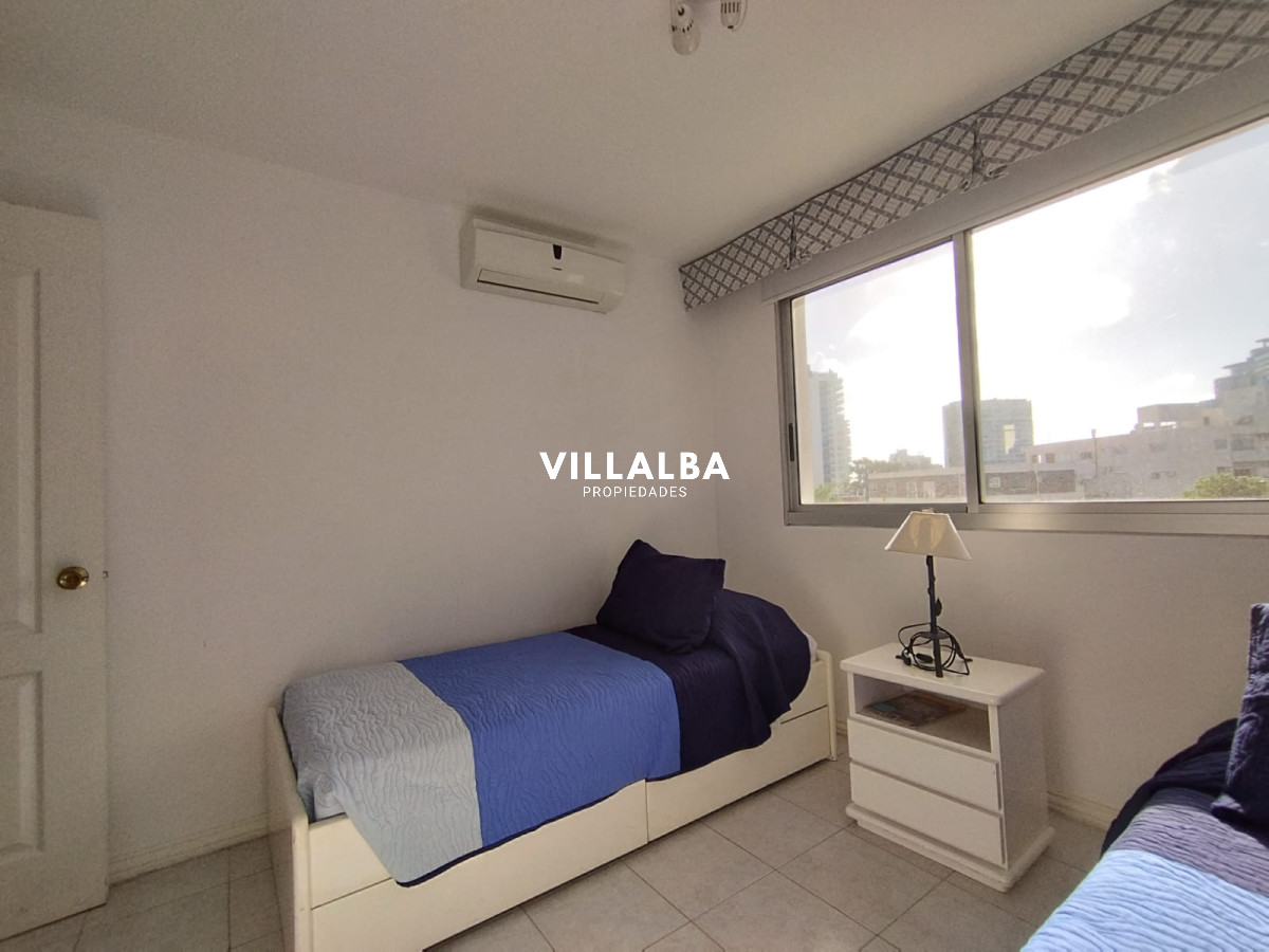 Apartamento ID.3762 - Apartamento en venta de dos dormitorios en Punta del Este