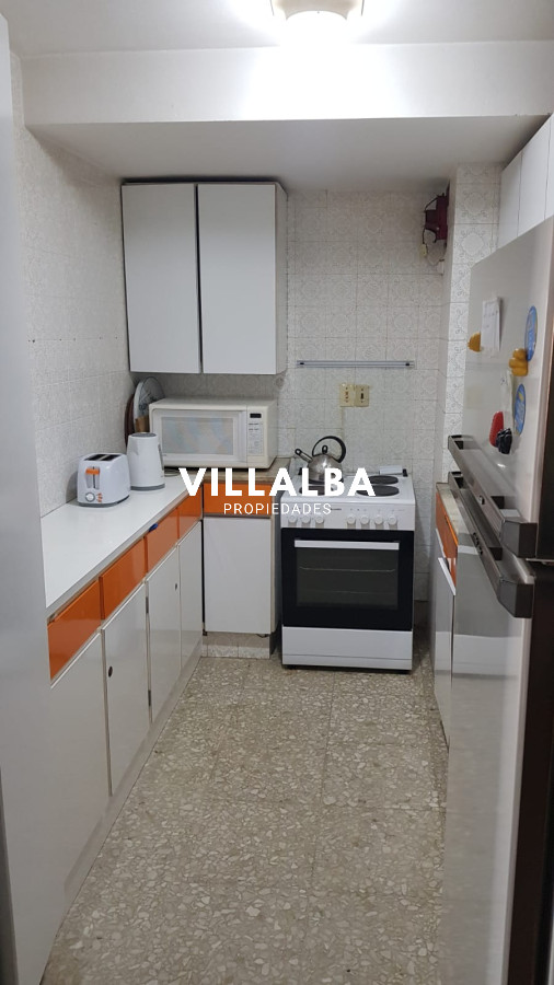 Apartamento ID.3491 - Apartamento en venta de 3 dormitorios en Punta del Este.-