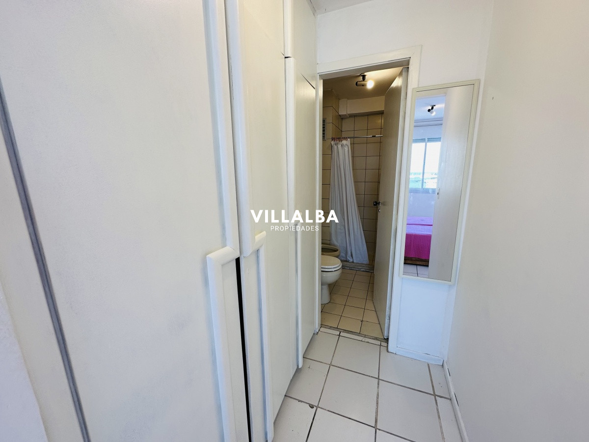 Apartamento ID.4000 -  Apartamento en Venta en Playa mansa Punta del Este