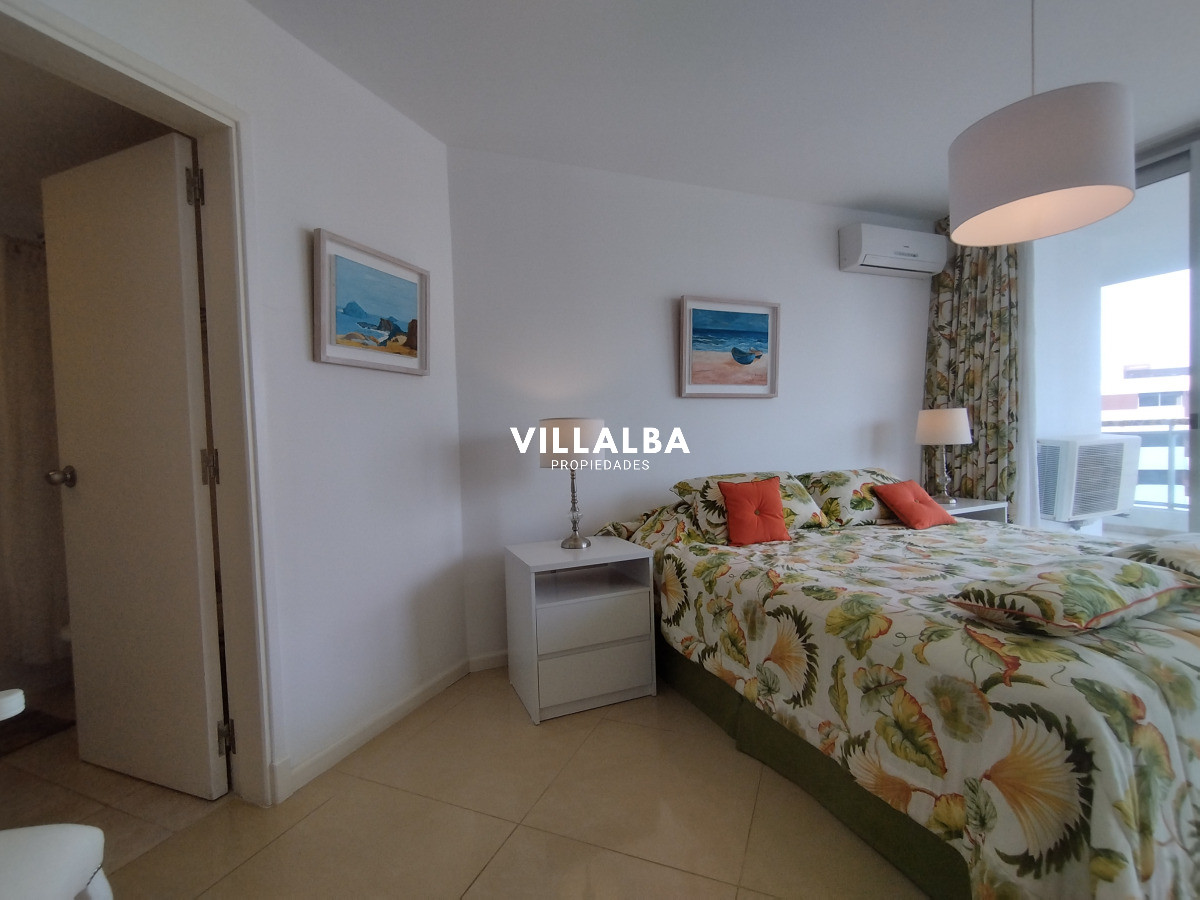 Apartamento ID.3924 - Alquiler y venta de apartamento de 3 dormitorios en Punta del Este