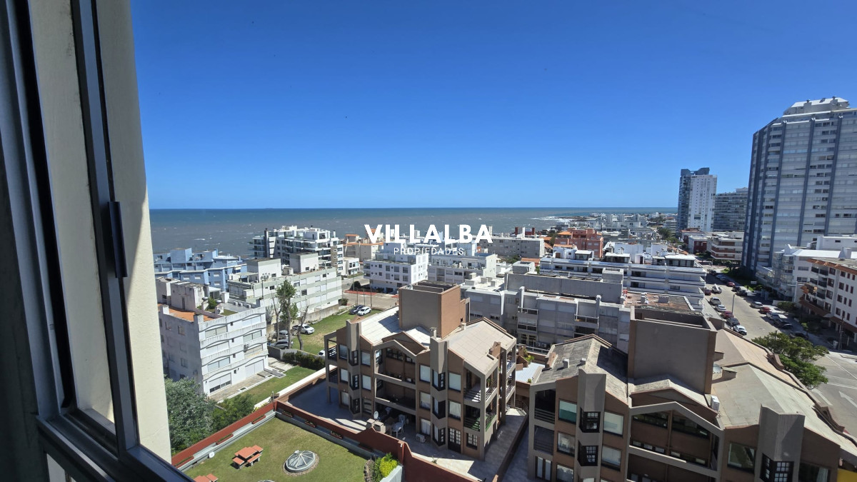 Apartamento ID.3433 - Apartamento en venta de 3 dormitorios en Punta del Este