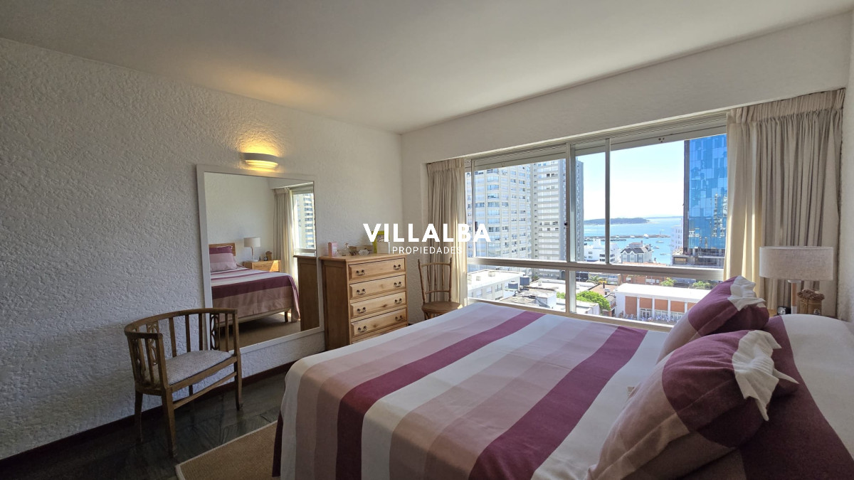 Apartamento ID.3433 - Apartamento en venta de 3 dormitorios en Punta del Este