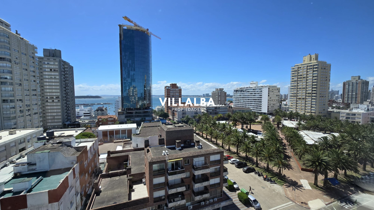 Apartamento ID.3433 - Apartamento en venta de 3 dormitorios en Punta del Este