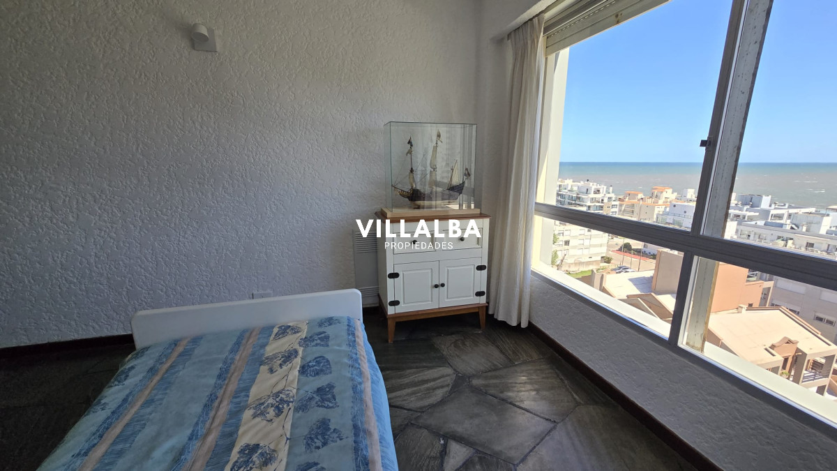 Apartamento ID.3433 - Apartamento en venta de 3 dormitorios en Punta del Este