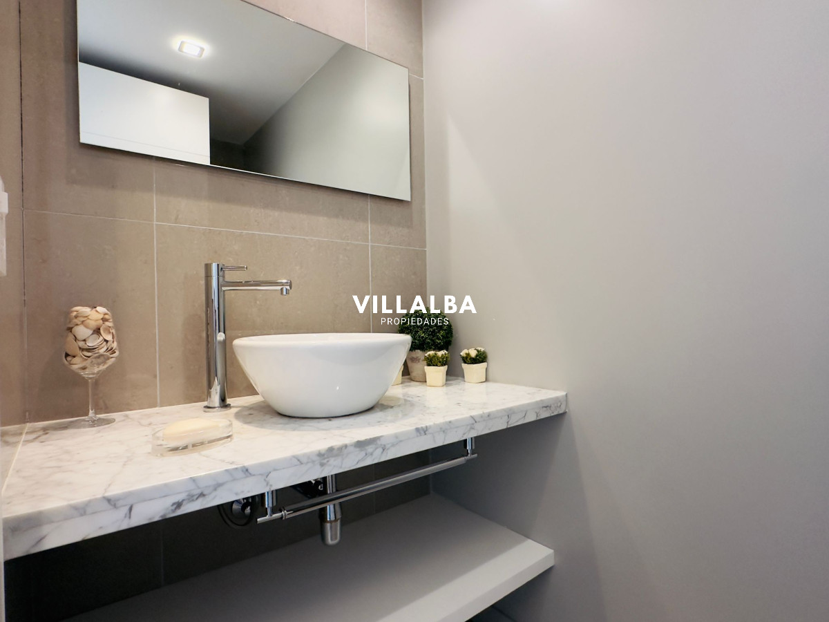 Apartamento ID.2939 - Penthouse en VENTA, 3 dormitorios en suite + Dependencia, vista 180°.