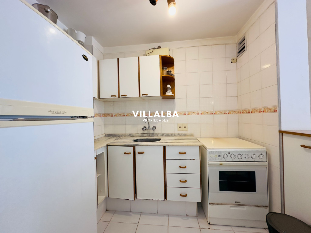 Apartamento ID.3861 - Apto en venta, 1 dormitorio y medio, excelente ubicación, Punta del este.