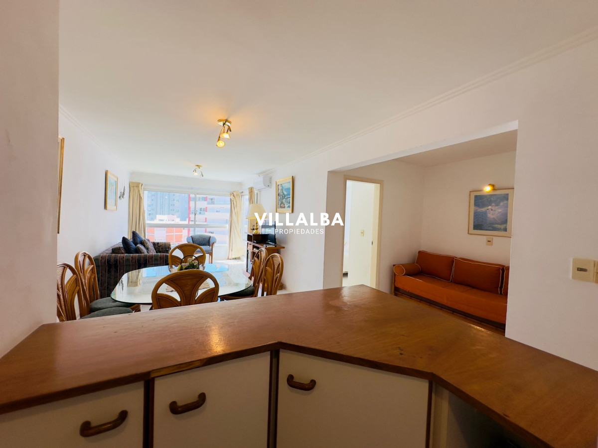 Apartamento ID.3861 - Apto en venta, 1 dormitorio y medio, excelente ubicación, Punta del este.