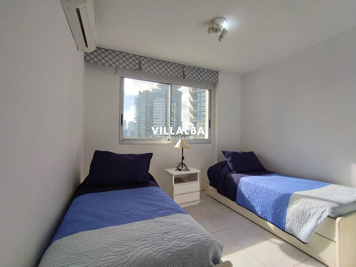 Apartamento ID.3762 - Apartamento en venta de dos dormitorios en Punta del Este