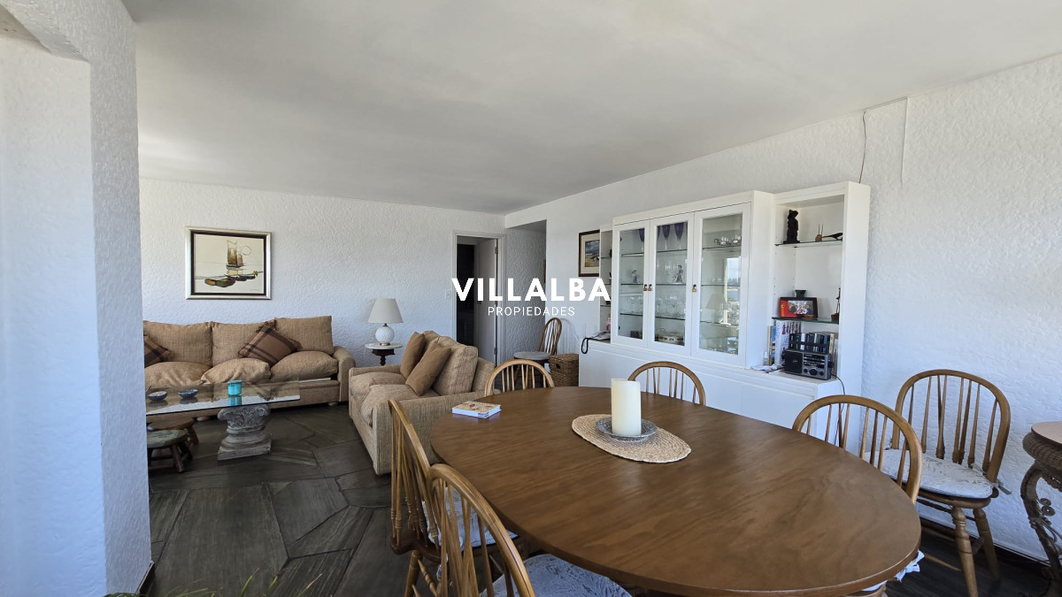 Apartamento ID.3433 - Apartamento en venta de 3 dormitorios en Punta del Este