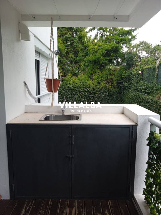 Apartamento ID.3764 - Apartamento de 2 dormitorios con Parrillero en Punta del Este