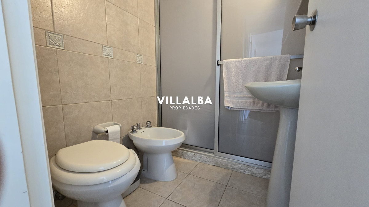 Apartamento ID.3433 - Apartamento en venta de 3 dormitorios en Punta del Este