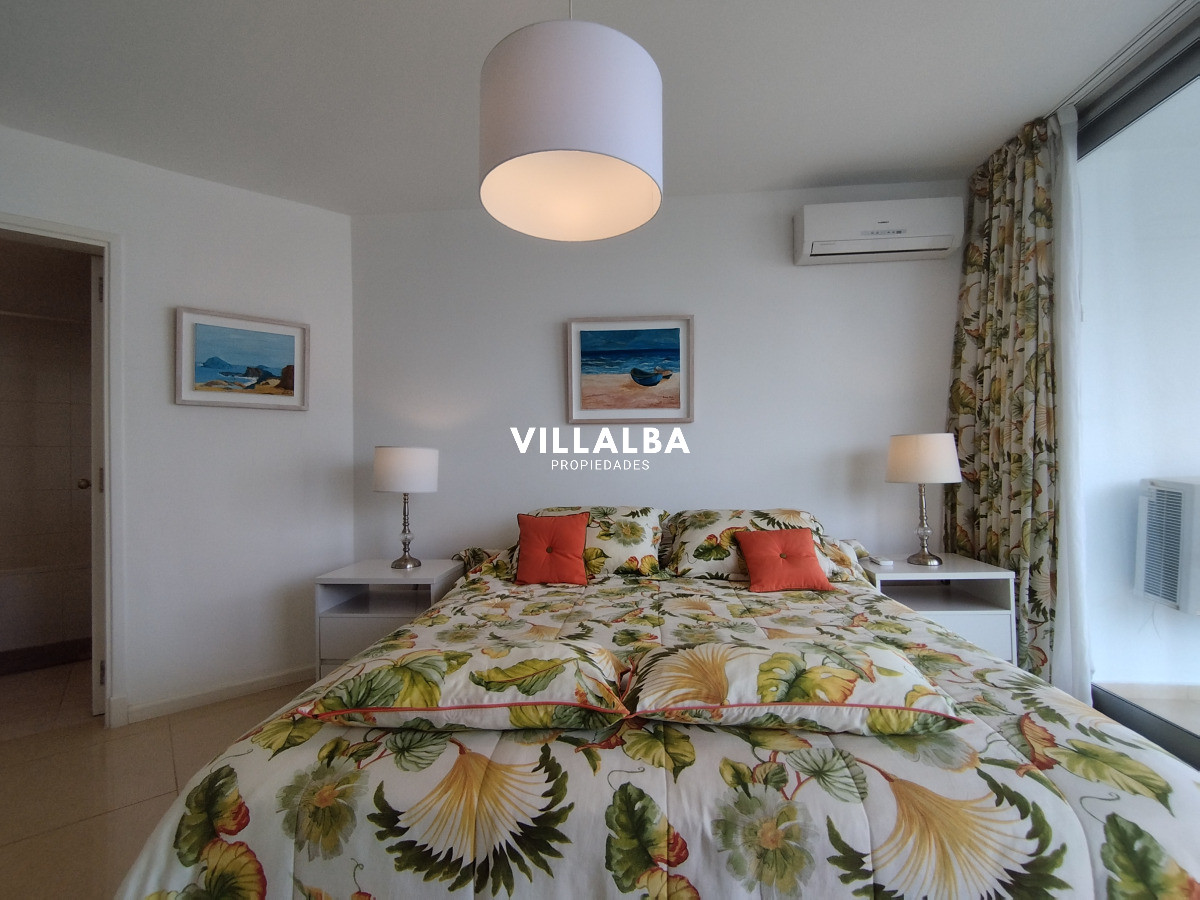Apartamento ID.3924 - Alquiler y venta de apartamento de 3 dormitorios en Punta del Este