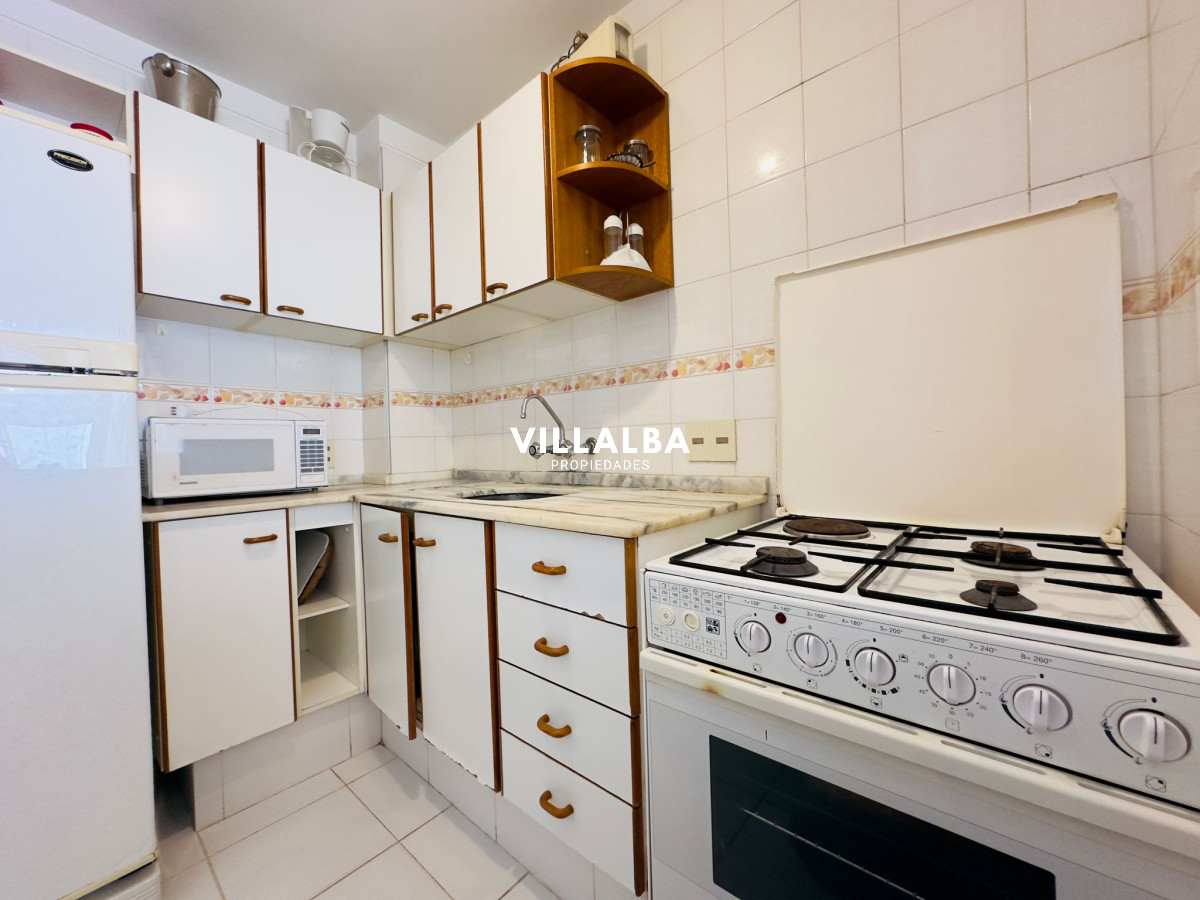 Apartamento ID.3861 - Apto en venta, 1 dormitorio y medio, excelente ubicación, Punta del este.