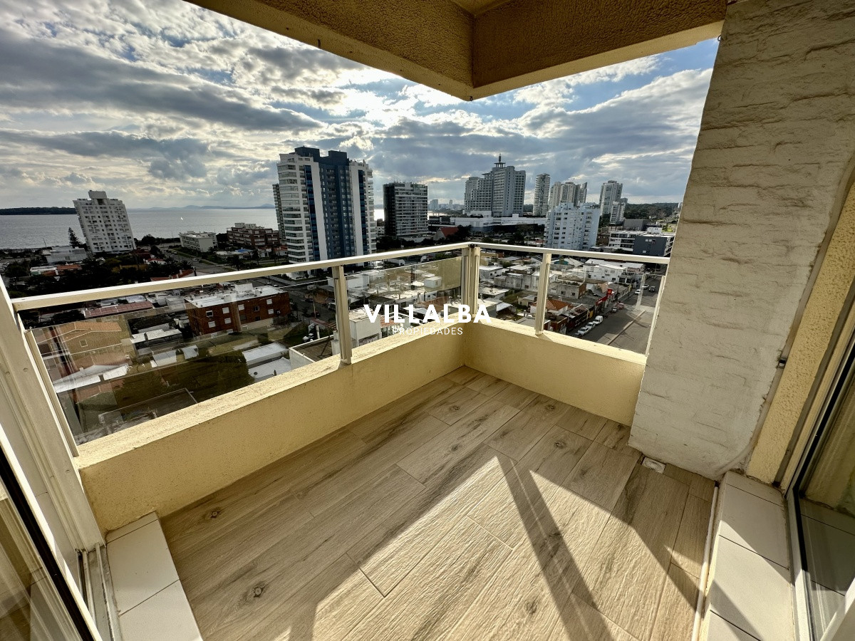 Apartamento ID.4252 -  Apartamento en venta  de dos dormitorios en Punta del Este