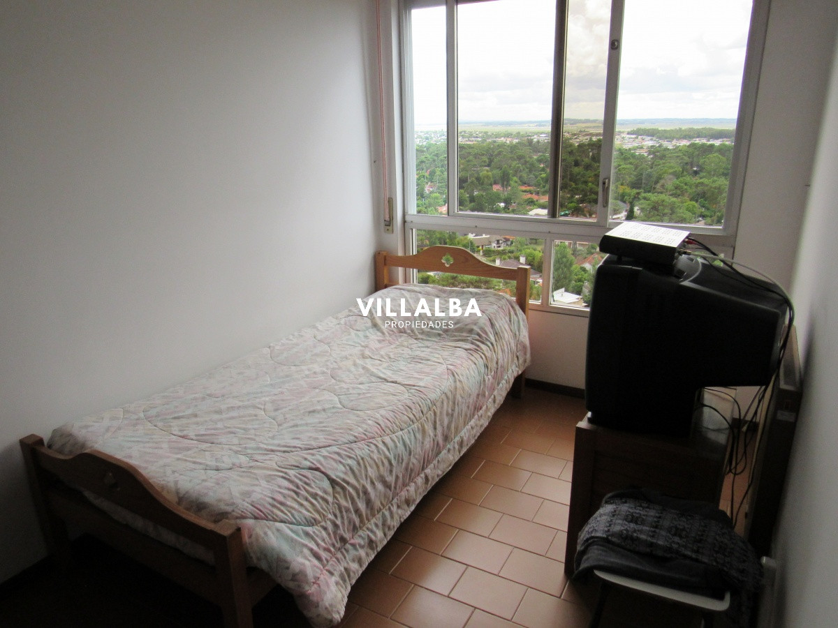 Apartamento ID.3602 - Venta de apartamento de dos dormitorios en Punta del Este