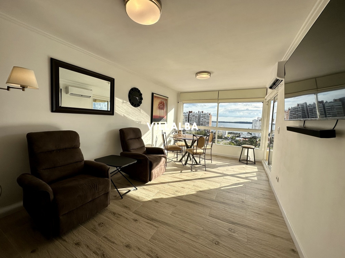 Apartamento ID.4252 -  Apartamento en venta  de dos dormitorios en Punta del Este