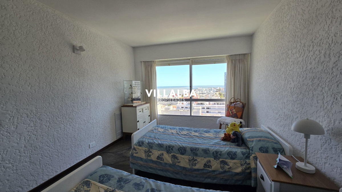 Apartamento ID.3433 - Apartamento en venta de 3 dormitorios en Punta del Este