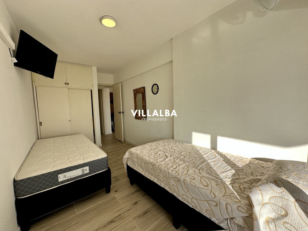 Apartamento ID.4252 -  Apartamento en venta  de dos dormitorios en Punta del Este