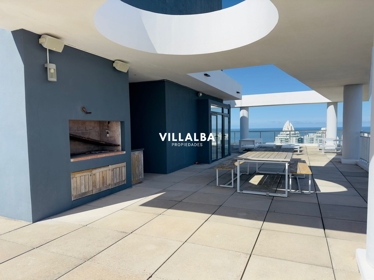 Apartamento ID.2939 - Penthouse en VENTA, 3 dormitorios en suite + Dependencia, vista 180°.