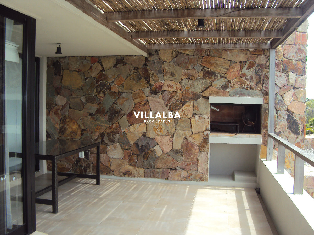 Apartamento ID.4285 - Apartamento en venta de dos dormitorios en Punta del Este