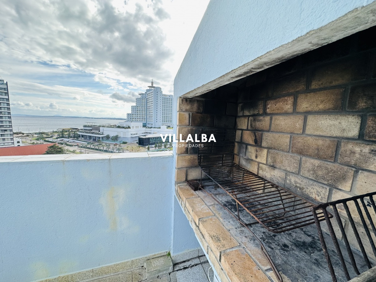 Apartamento ID.4000 -  Apartamento en Venta en Playa mansa Punta del Este