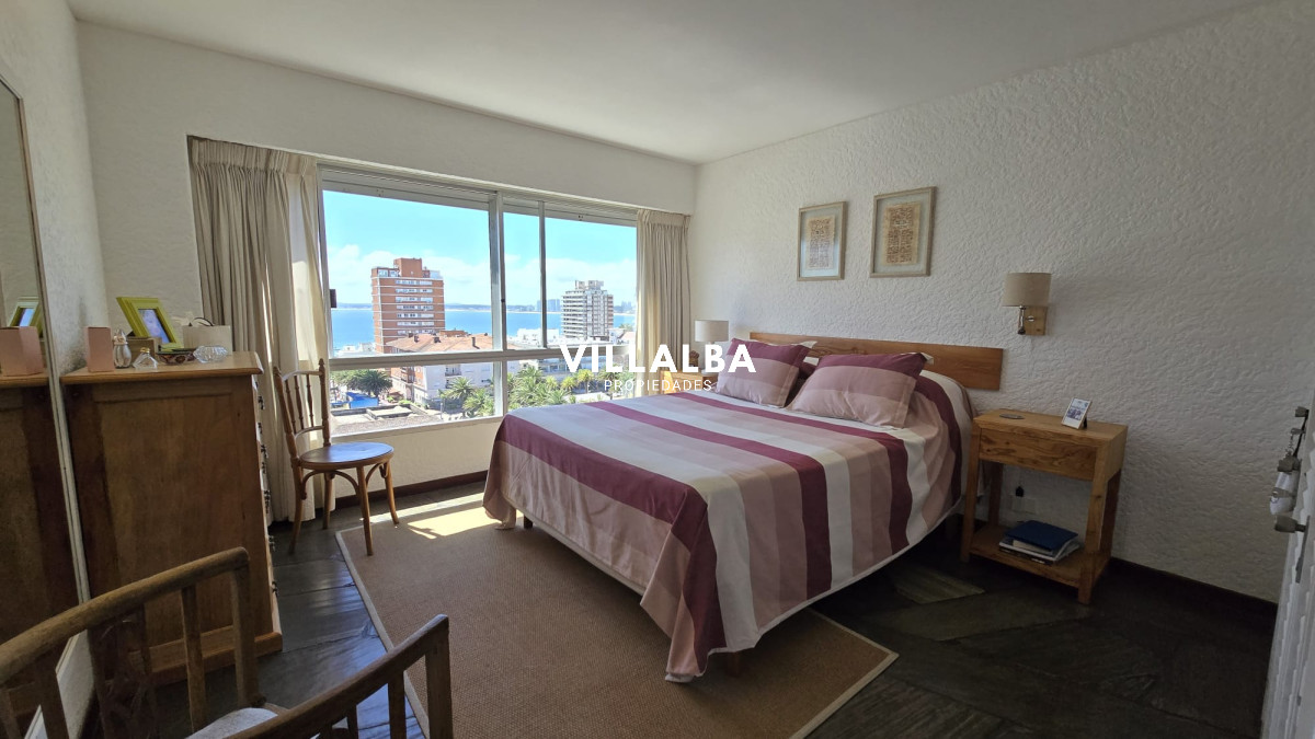 Apartamento ID.3433 - Apartamento en venta de 3 dormitorios en Punta del Este