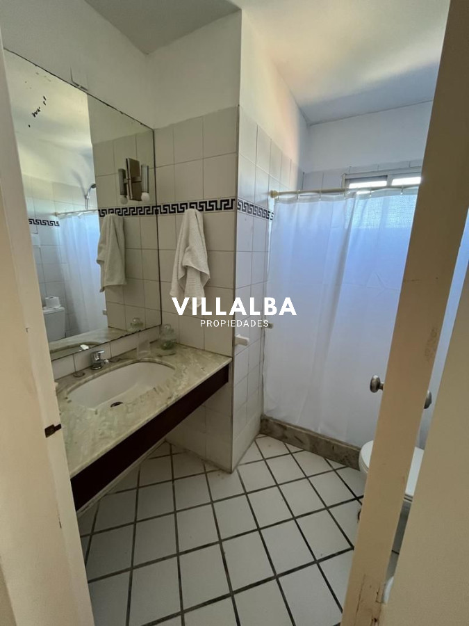 Apartamento ID.3879 - Alquiler y venta de apartamento de dos dormitorios en Punta del Este