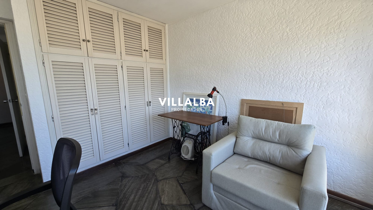 Apartamento ID.3433 - Apartamento en venta de 3 dormitorios en Punta del Este