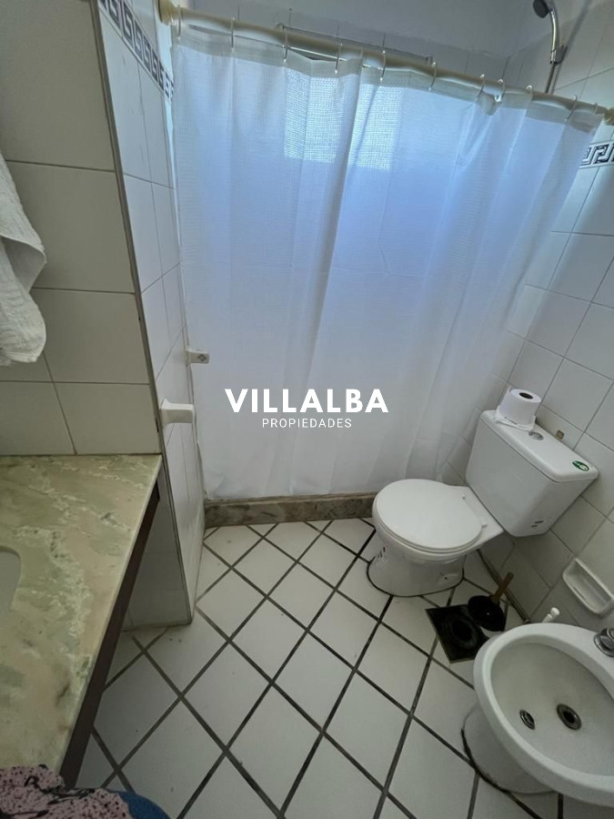 Apartamento ID.3879 - Alquiler y venta de apartamento de dos dormitorios en Punta del Este