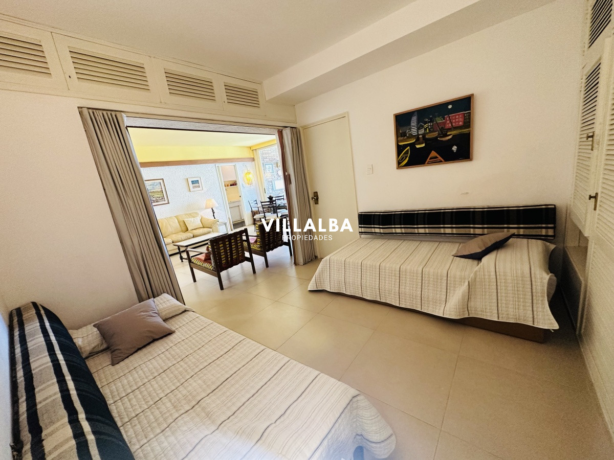 Apartamento ID.3881 - Venta de apartamento de dos dormitorios en Punta del Este