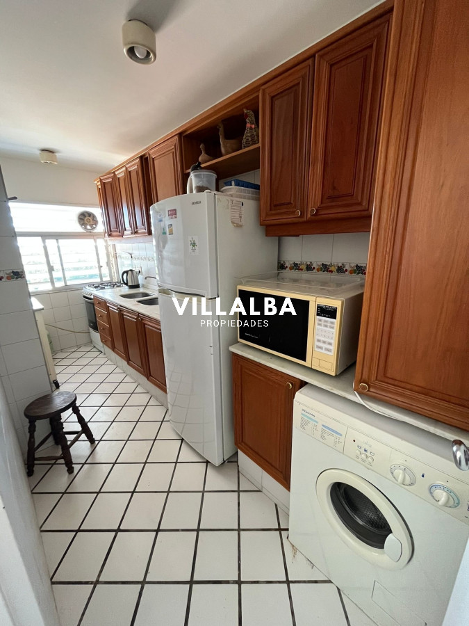 Apartamento ID.3879 - Alquiler y venta de apartamento de dos dormitorios en Punta del Este