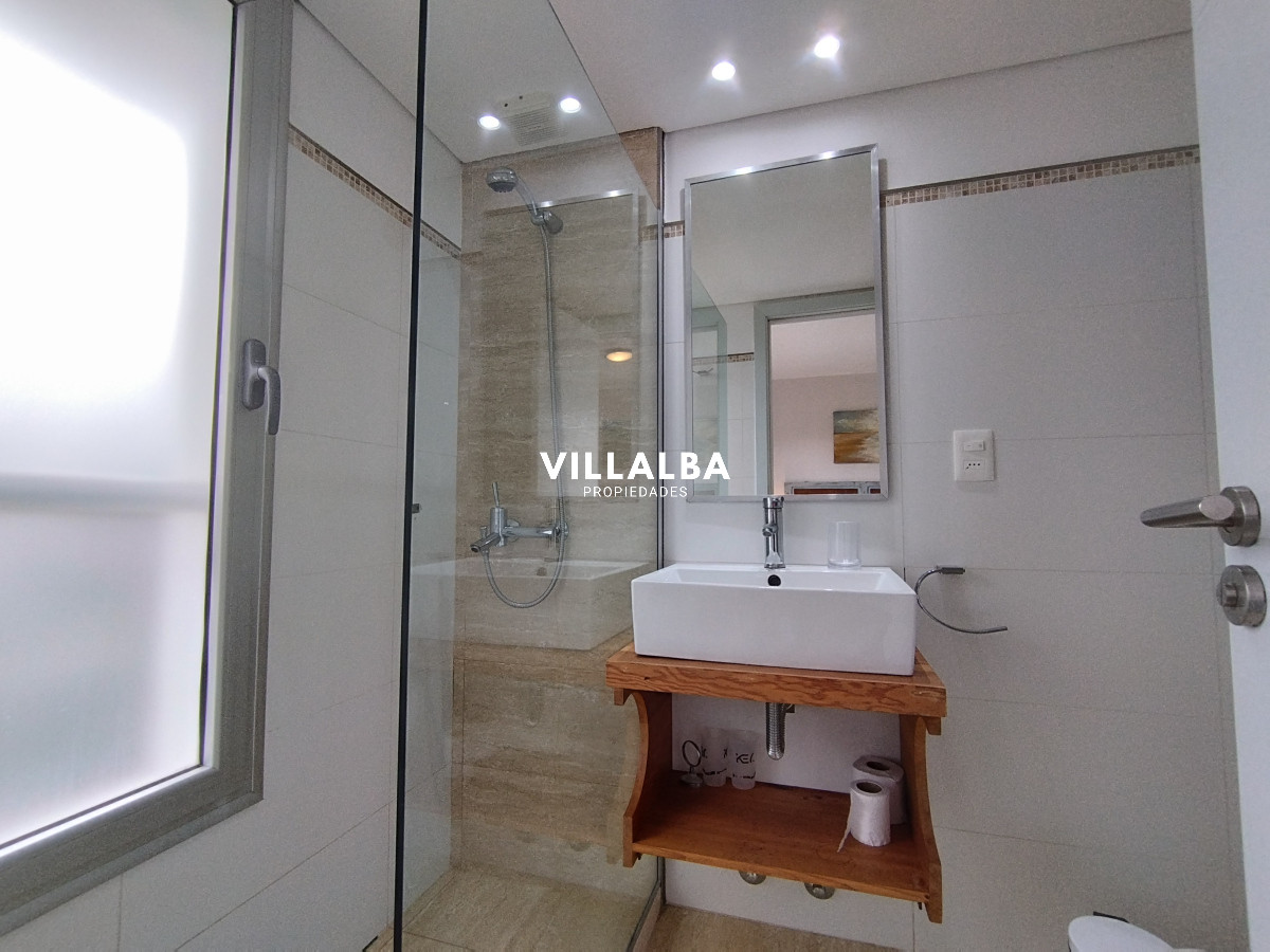 Apartamento ID.3815 - Venta de Pent house en de 2 dormitorios zona Playa abrava